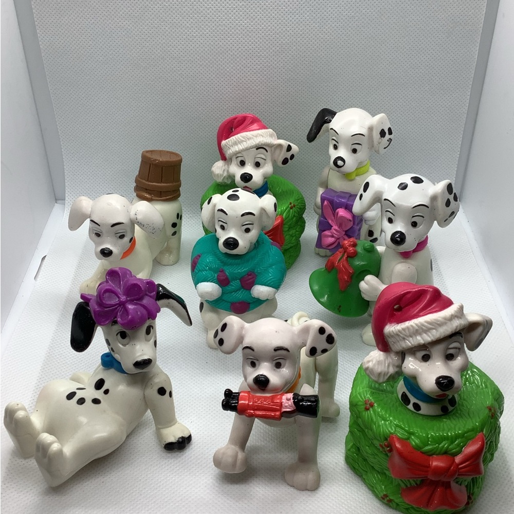 Vintage Disney 101 Dalmatians Christmas Set Of 8 Happy Meal Figures 1996 PVC Toy